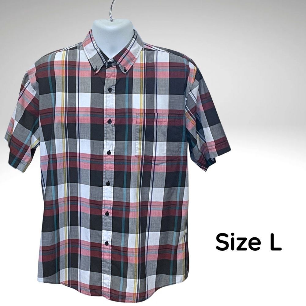 Men's Plaid Short Sleeve Shirt - size large